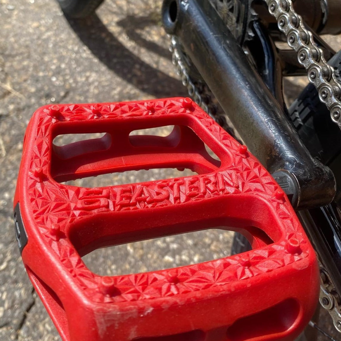 fireeye bikes pedals Super Light and Grippy Facet Pedals by Eastern Bikes